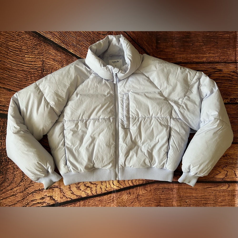 Gap Oversized Crop Puffer Jacket Size Medium - image 3